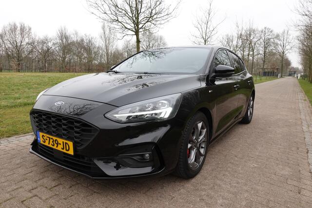 Ford FOCUS 1.0 EcoBoost Titanium X Business ST Line | Winterpakket | LED | PDC | Camera |
