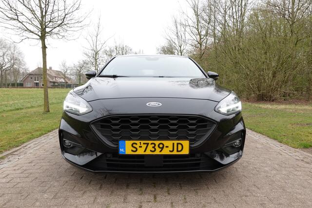 Ford FOCUS 1.0 EcoBoost Titanium X Business ST Line | Winterpakket | LED | PDC | Camera |