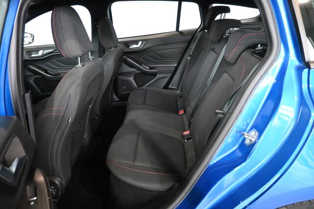 Ford FOCUS Wagon 1.0 EcoBoost ST Line Business Navigatie 1e Eigenaar Airco LED Cruise control Goed Onderhouden Inruil Mogelijk!