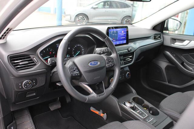 Ford FOCUS 1.5 EcoBoost Active Business 150pk | Dealeronderhouden! | Automaat | Trekhaak 1500KG | Cruise Control | Navigatie | Airco | Parkeersensoren |