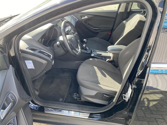 Ford FOCUS Wagon 1.0 Titanium Edition | Navigatie | Cruise Control