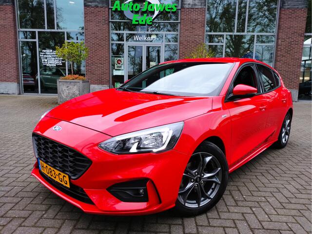 Ford FOCUS 1.0 EcoBoost ST Line Business Parkeersensoren V+A - Climatronic - Led verlichting - NL auto