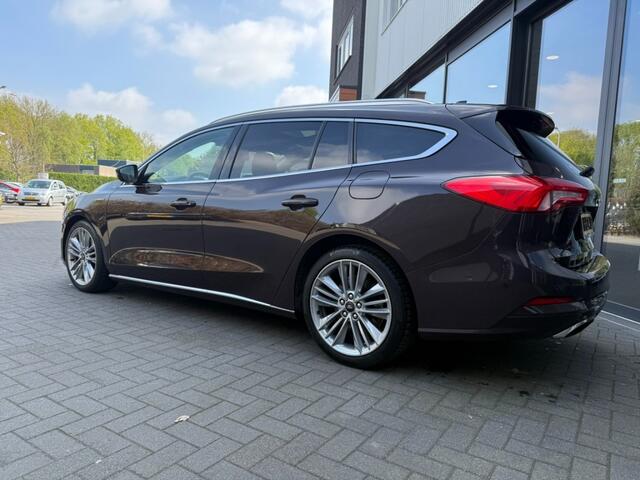 Ford FOCUS Wagon 1.0 EcoB. VIGNALE,Pano,Leer,BenO,Keyless,LED,HeadUp, etc