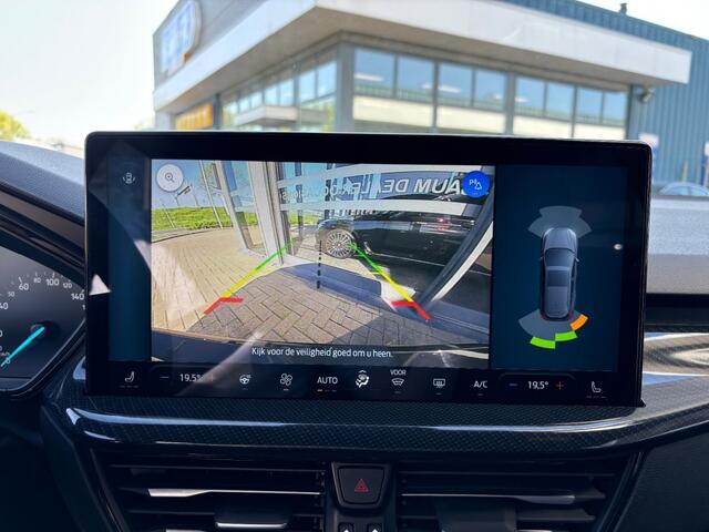 Ford FOCUS 1.0 EBH ST LINE X NAVI LMV PDC-CAMERA360GR WINTERPACK