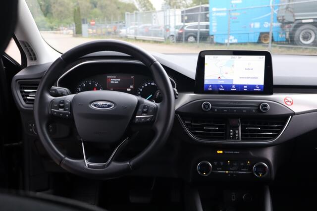 Ford FOCUS 1.0 EcoB. Tit. Bns | Geen Import | Trekhaak | Navi