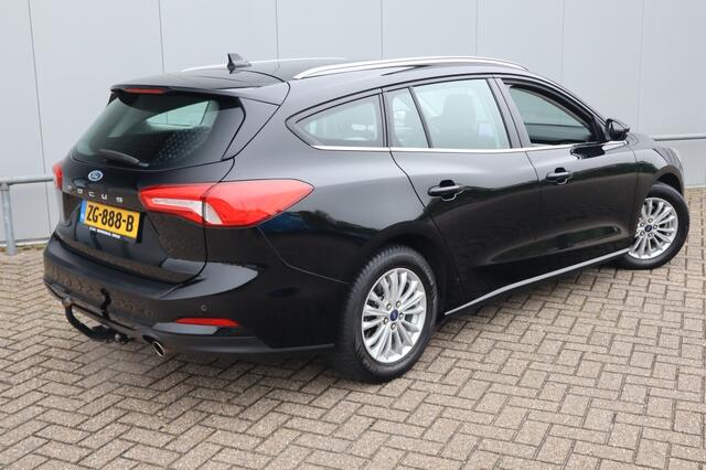 Ford FOCUS 1.0 EcoB. Tit. Bns | Geen Import | Trekhaak | Navi