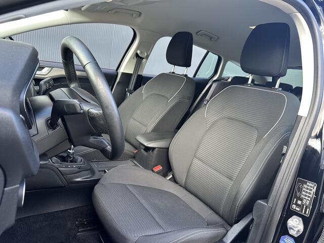 Ford FOCUS Wagon 1.0 EcoBoost Titanium Business | Lane assist | Trekhaak | PDC