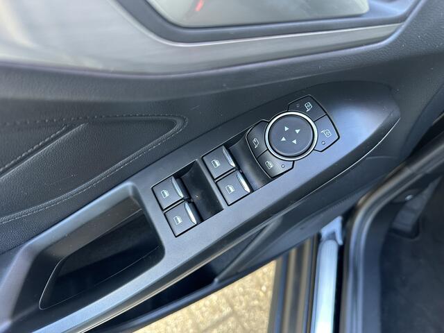 Ford FOCUS Wagon 1.0 EcoBoost Titanium Business | Lane assist | Trekhaak | PDC