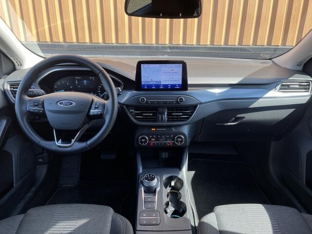 Ford FOCUS 1.0 EcoBoost Titanium X Business | Cruise Control | Achteruitrijcamera | Keyless Go/Entry | Parkeersensoren | Apple Carplay/Android Auto | DAB | Stuurverwarming | Stoelverwarming |