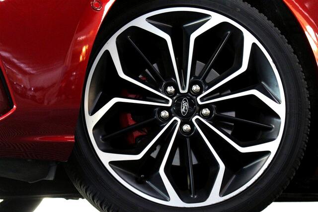 Ford FOCUS 1.5 EcoBoost ST-Line AUT PANO B&O HUD CARPLAY ACC STOELVW '19