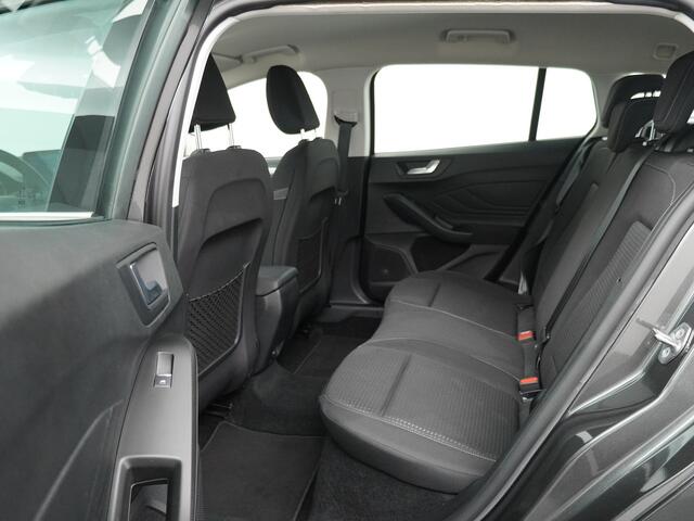 Ford FOCUS Wagon EcoBoost 100pk Trend Edition Business | Dealer onderhouden | Cruise | Navigatie | Camera achter | LMV |