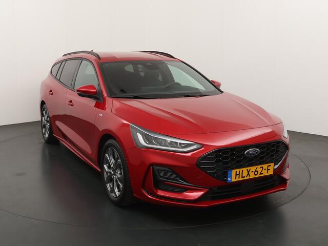 Ford FOCUS Wagon 125pk EcoBoost Hybrid ST Line | Winter Pack | Camera | Adapt. Cruise | Blis | All seasons | Apple Carplay/Android Auto |
