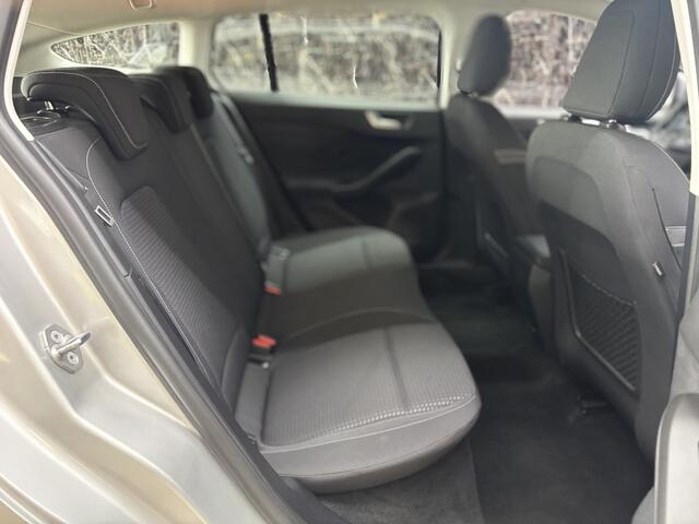 Ford FOCUS Wagon 1.0 EcoBoost Titanium Business