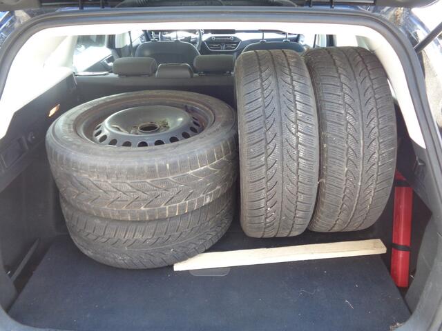 Ford FOCUS Wagon 1.0 EcoBoost Trend Edition Business Airco, Navigatie, Carplay, PDC v+a ,LM velgen