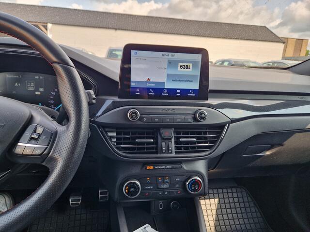 Ford FOCUS 1.0 EcoBoost ST Line Business | Nieuw Binnen! | Stoelverwarming | Stuurverwarming | Navi
