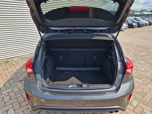 Ford FOCUS 1.0 EcoBoost ST Line Business | Nieuw Binnen! | Stoelverwarming | Stuurverwarming | Navi