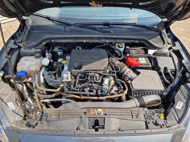 Ford FOCUS 1.0 EcoBoost ST Line Business | Nieuw Binnen! | Stoelverwarming | Stuurverwarming | Navi