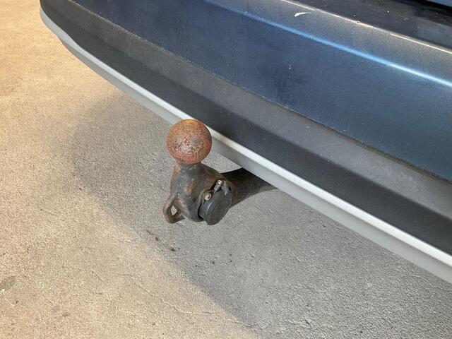 Ford FOCUS Wagon 2.0 EcoBlue Active Business 150pk | Panoramadak | Wegklapbare trekhaak | Adaptive cruise control | Bang&Olfusen | Head up Display | Full LED | 2 bandensets | 1.600kg trekgewicht