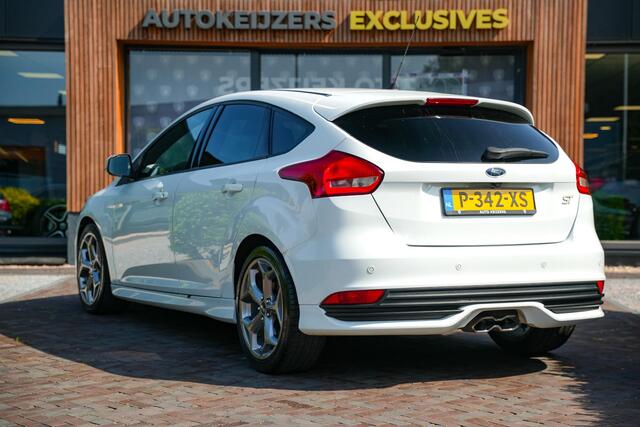 Ford FOCUS 2.0 ST-3 Keyless Stuurverw. Cruise Clima 18''LM