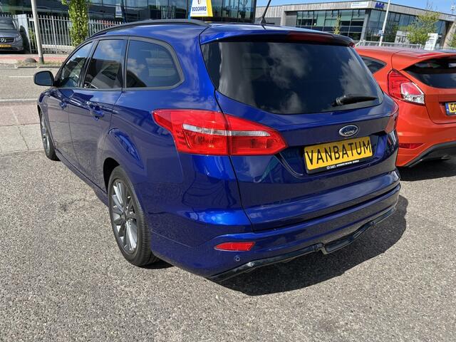 Ford FOCUS 1.0 ST-Line
