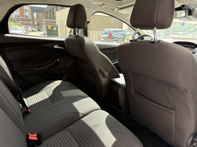 Ford FOCUS 1.5 Titanium NL AUTO/DEALER OND./NAVI/CAMERA/DAK