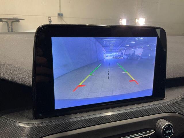 Ford FOCUS Wagon 2.0 EcoBlue ST Line Business 150pk Automaat | Adaptive cruise control | Winter Pack | Bang&Olufsen | Full LED | Rode remklauwen