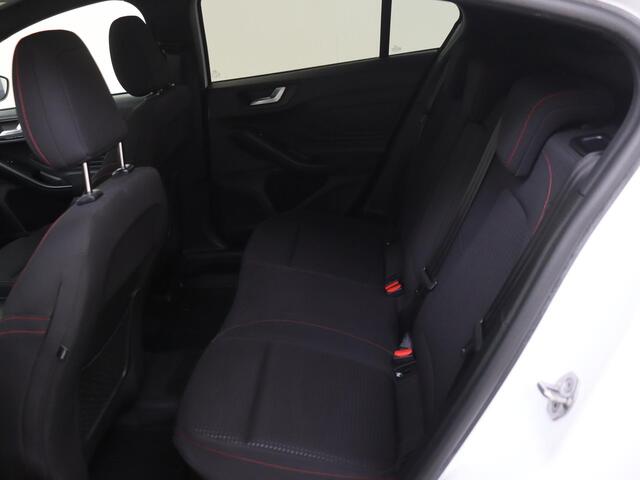 Ford FOCUS 1.0 EcoBoost ST Line Business | Navigatie | Cruise & Climate Control PDC voor en achter | Privacy Glass | LMV