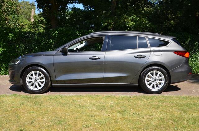 Ford FOCUS Wagon 1.0 EcoBoost Connected Navi/Pdc/Ecc/Stoel,ruit en stuurverwarming/Cr-Controle/Privacy-Glass/16-Inch Lmv/Achteruitrijcamera