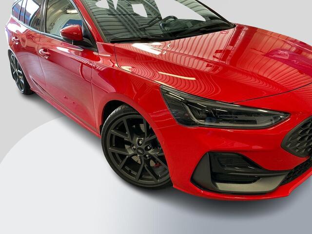 Ford FOCUS Wagon 2.3 EcoBoost ST-X Automaat 280pk! | Panoramadak | Afneembare trekhaak | Winter Pack | Standkachel | AGR-stoelen | Bang&Olufsen | Elektrische achterklep | Head up Display | Matrix LED