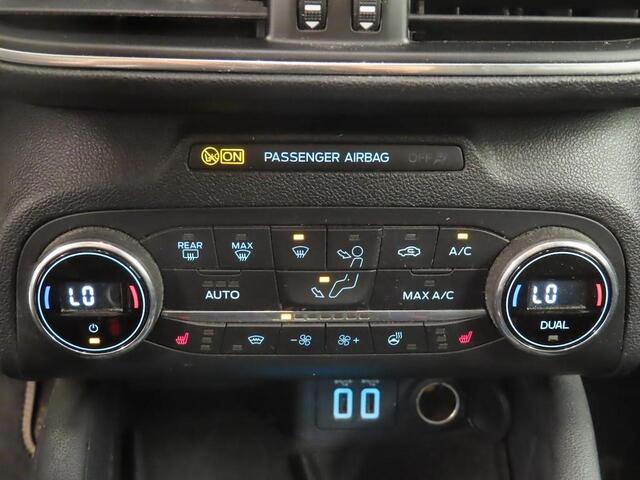 Ford FOCUS 1.0 EcoB Hybrid Titanium X Ad. Cruise Navi Camera Winter pack Privacy Glass Wagon Dealeronderhouden