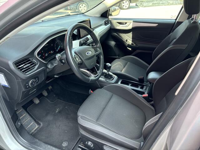 Ford FOCUS Wagon 1.0 EcoBoost Trend Edition Business FULL LED / KEYLESS / STOELVERW / STUURVERW / CARPLAY / DAB+ / NL-AUTO