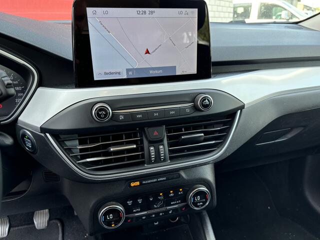 Ford FOCUS Wagon 1.0 EcoBoost Trend Edition Business FULL LED / KEYLESS / STOELVERW / STUURVERW / CARPLAY / DAB+ / NL-AUTO
