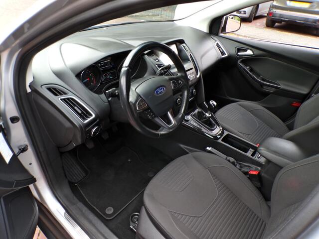 Ford FOCUS Wagon 1.5 Titanium NL AUTO ORG KM NAP/ APPLE CARPLAY..... 150PK