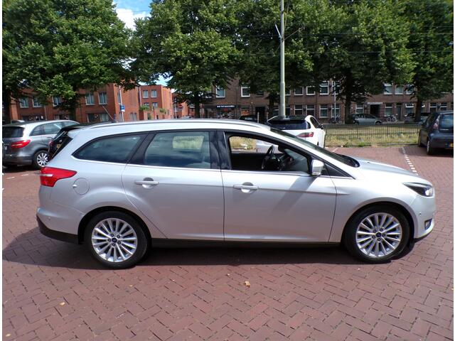 Ford FOCUS Wagon 1.5 Titanium NL AUTO ORG KM NAP/ APPLE CARPLAY..... 150PK