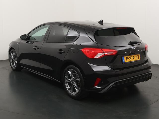 Ford FOCUS ST-line Ecoboost 125PK automaat | Camera | Winterpakket | Adap. Cruise | PDC | LED |