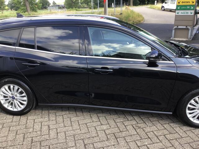 Ford FOCUS 1.0 ECOBOOST TITANIUM X BUSINESS