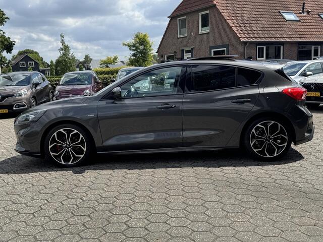 Ford FOCUS 1.0 EcoBoost Titanium X Business ST-LINE | PANO | NAVI | BOVAG!!