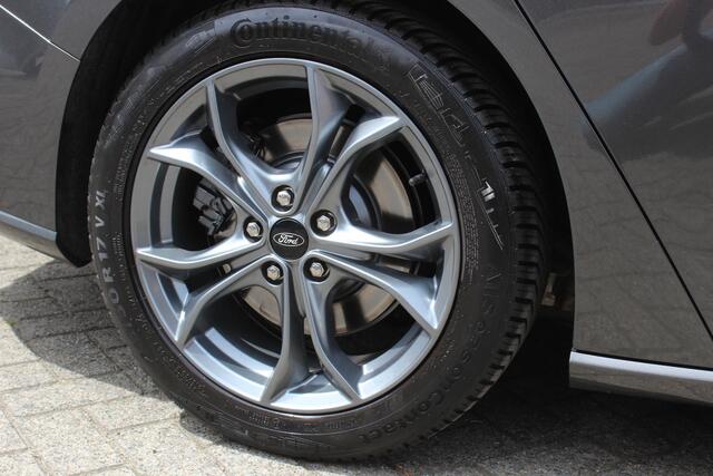 Ford FOCUS Wagon 1.0 EcoBoost ST Line Business 125pk Navi, Camera, Winterpack, DAB+, All Weather, 17"LM