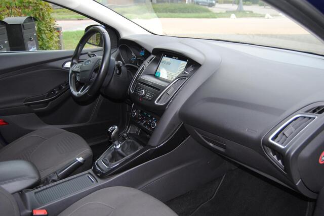 Ford FOCUS Wagon 1.0 Titanium