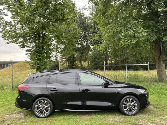 Ford FOCUS Wagon 1.0 EB 125PK Hybrid ST-Line Automaat | SYNC 4 | ADAP. CRUISE | WINTERPACK | LED | BLIS | KEYLESS |