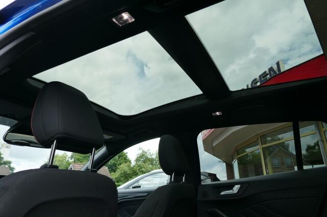 Ford FOCUS 1.0 ECOB. ST LINE BUSINESS 125pk PANODAK/WINTERPAKKET/CAMERA