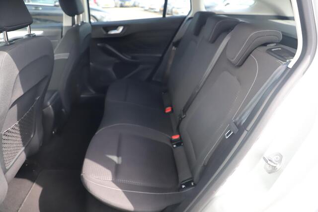 Ford FOCUS Wagon 1.0 EcoBoost Trend Edition Business 101PK Trekhaak Navigatie Carplay Android Airco Cruise Control 16 inch LMV