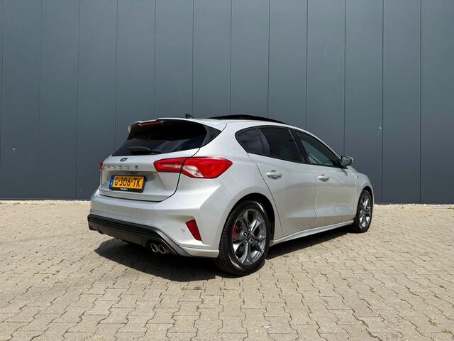 Ford FOCUS 1.0 EcoBoost ST Line Pano / trekhaak / pdc