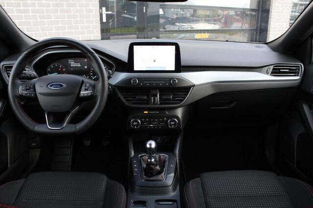 Ford FOCUS Wagon 1.0 EcoBoost Hybrid ST Line Style / Carplay / Camera / N.A.P.