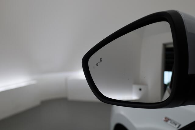 Ford FOCUS 1.0 EcoBoost Hybrid ST Line Vignale | Pano | HUD | Adapt. Cruise | Camera | Leder | Keyless |