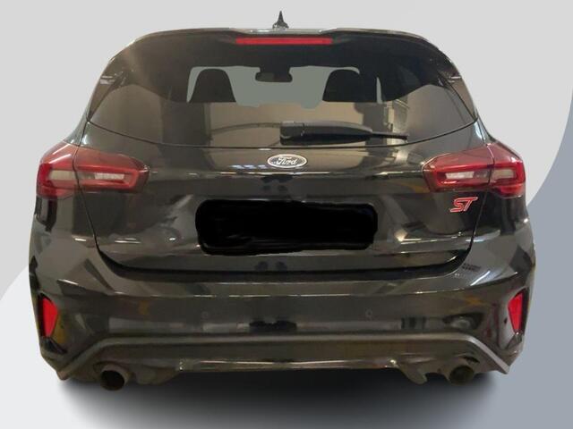 Ford FOCUS 2.3 EcoBoost ST-X | 280pk | Winter Pack | Camera | Head up Display | AGR-Stoelen | Sper Differentieel