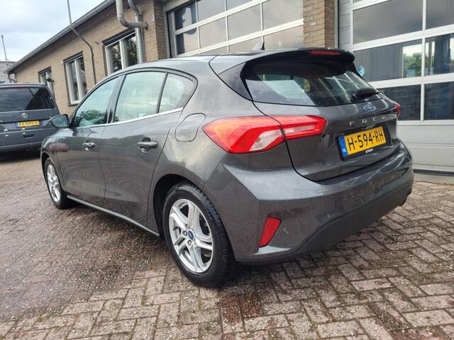 Ford FOCUS 1.0 Turbo 125pk 5 drs Business Edition apple carplay xenon