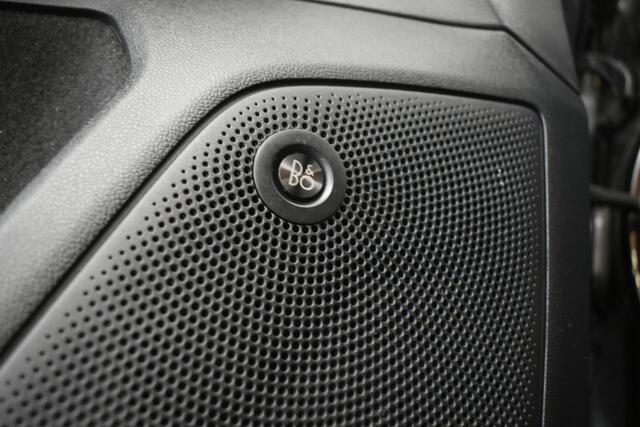 Ford FOCUS Wagon 1.0 EcoBoost Hybrid ST Line X Business El-aKlep TrekH Cam Keyless WinterPack B&O