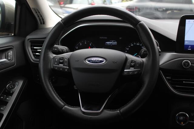 Ford FOCUS Wagon 1.0 EcoBoost Titanium Business / Trekhaak / Camera / B&O / 19'' / Keyless / Navigatie / Stuurverwarming / DAB / Stoelverwarming / Cruise Contro