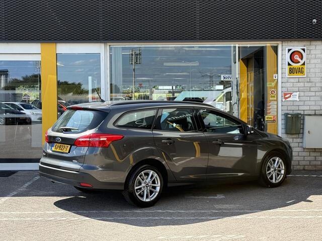 Ford FOCUS Wagon 1.0 Lease Edition | NAP | 100% dlr onderhouden | Navigatie | Cruise Control | Parkeersensoren | Airco | Lichtmetaal | BT-Telefoonfunctie |